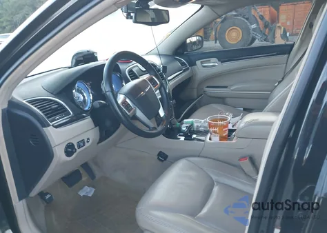 2013 Chrysler 300 Motown from USA, damaged, VIN 2C3CCAAG1DH589989